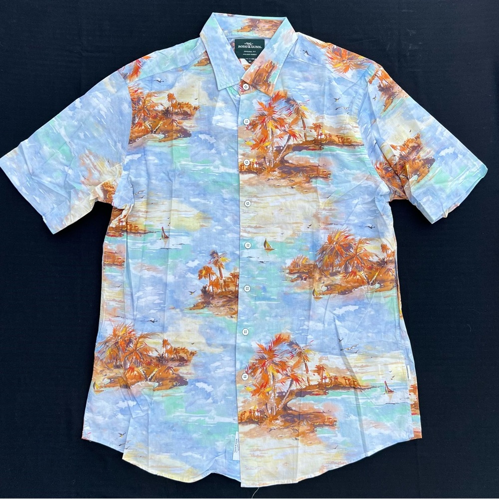 Rodd & Gunn Victoria Ave Original Fit Island Print Short Sleeve Button Up Shirt